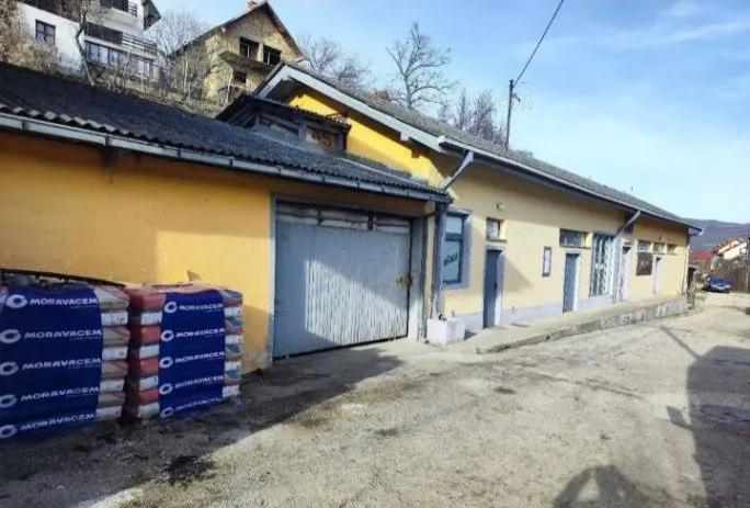 Prodaja, poslovni prostor, 600m², Donji Milanovac, Majdanpek