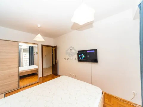 Izdavanje, jednosoban stan, 52m², City Kvart, Podgorica - image 8