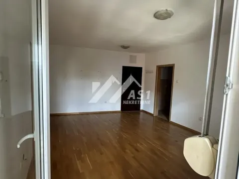 Rent, one bedroom apartment, 43m², Bulevar Oslobodjenja, Novi Sad Sve Podlokacije