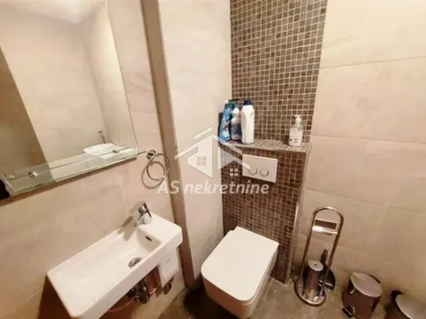 Rent, three bedroom apartment, 64m², Kalenić Pijaca, Vračar Sve Podlokacije - image 22