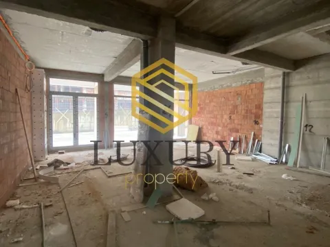Izdavanje, poslovni prostor, 190m², Ljubović, Podgorica - image 8