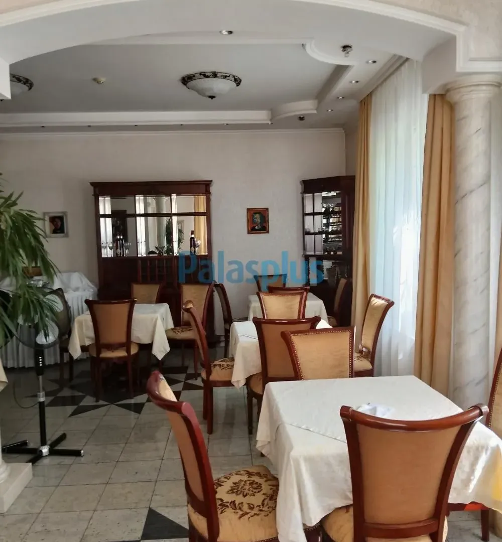 Prodaja, ugostiteljski objekat, 589m², Centar, Kragujevac