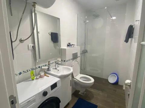 Rent, one bedroom apartment, 41m², Ulcinj, Crna Gora - image 10