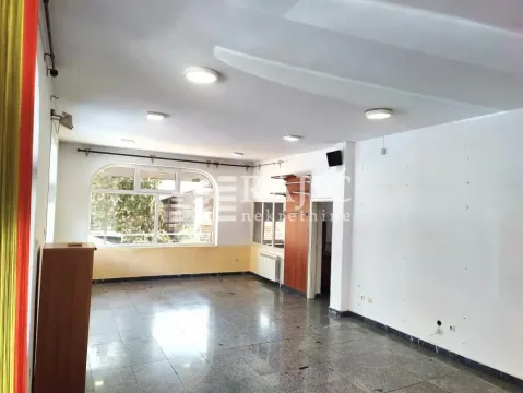 Rent, two bedroom apartment, 60m², Savski Venac, Beograd - image 3