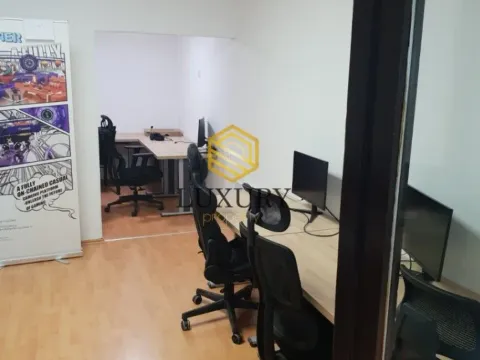 Izdavanje, poslovni prostor, 78m², Preko Morače, Podgorica - image 1