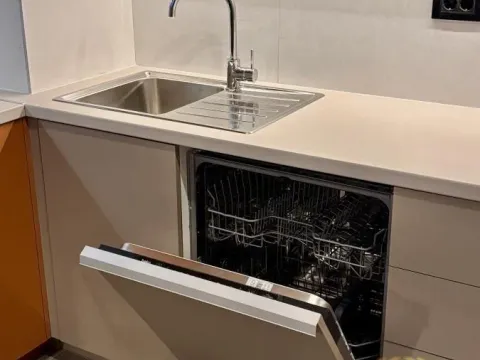 Izdavanje, dvosoban stan, 60m², Hala Pionir, Palilula Sve Podlokacije - image 5