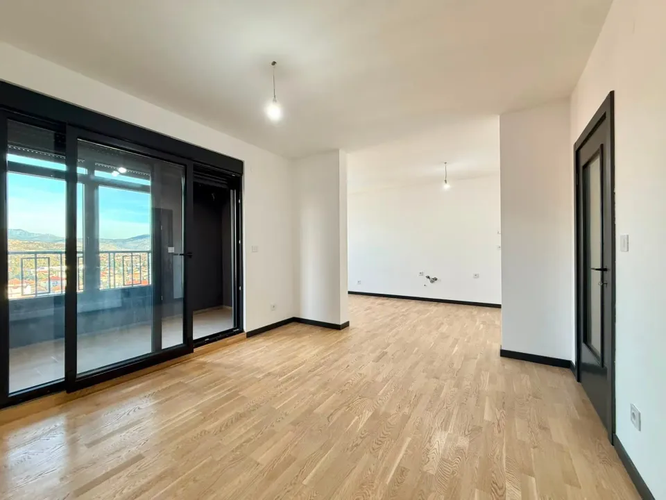 Prodaja, dvosoban stan, 89m², Gorica C, Podgorica