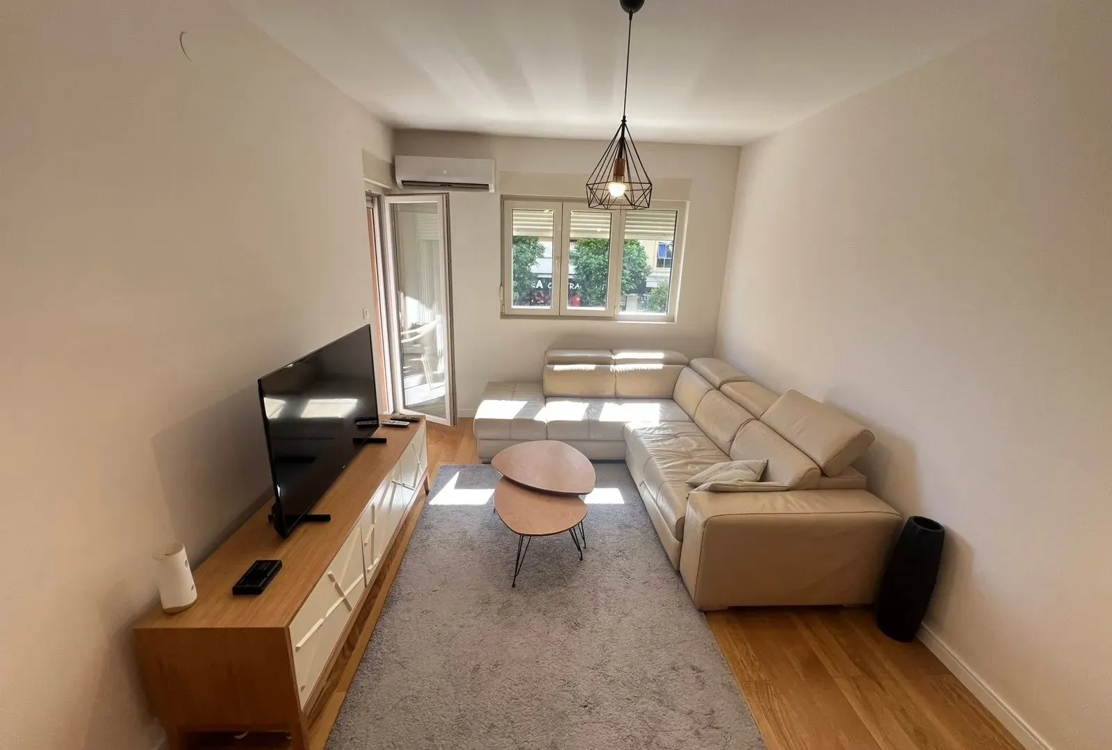 Rent, one bedroom apartment, 47m², Central Point, Podgorica
