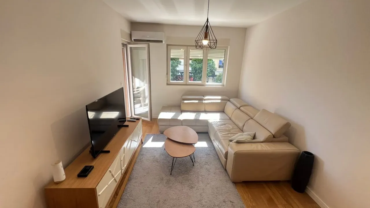 Rent, one bedroom apartment, 47m², Central Point, Podgorica