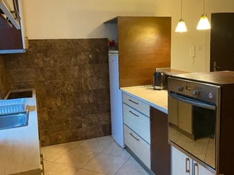 Izdavanje, dvosoban stan, 50m², Centar, Podgorica - image 6