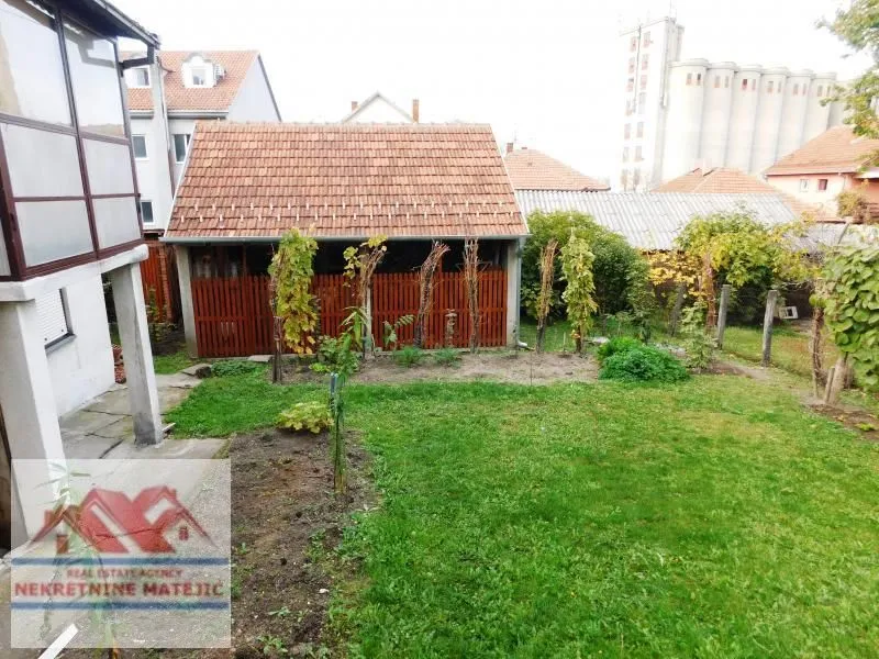 Prodaja, kuća, 160m², Grošnica, Kragujevac