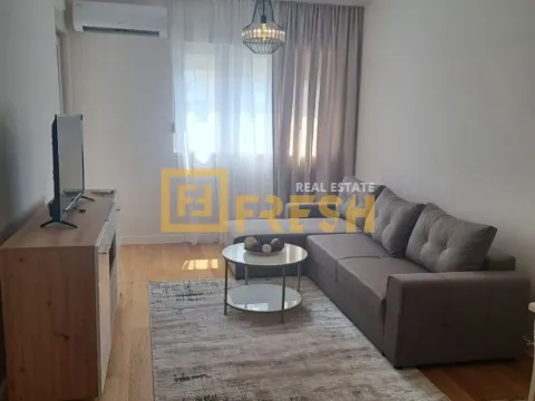 Izdavanje, jednosoban stan, 46m², City Kvart, Podgorica - image 3