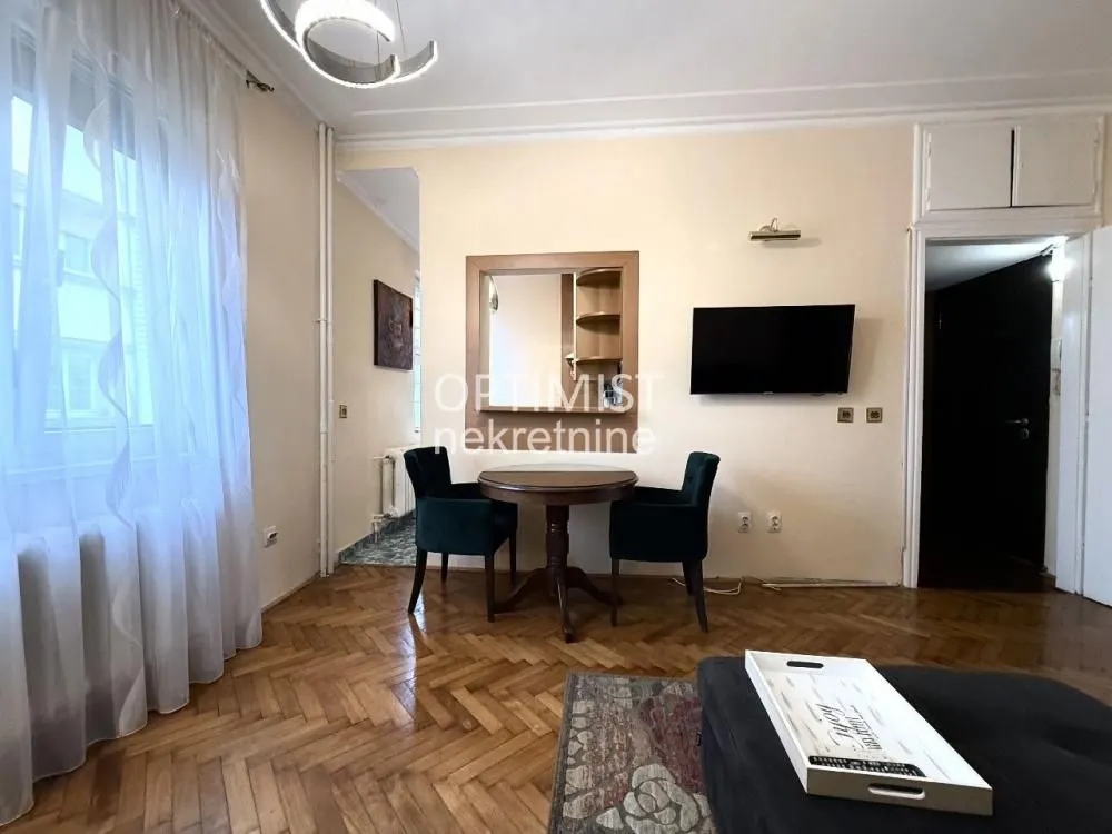 Rent, two bedroom apartment, 40m², Stari Grad, Beograd