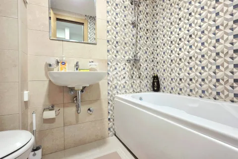 Rent, one bedroom apartment, 42m², Stari Aerodrom, Podgorica - image 12