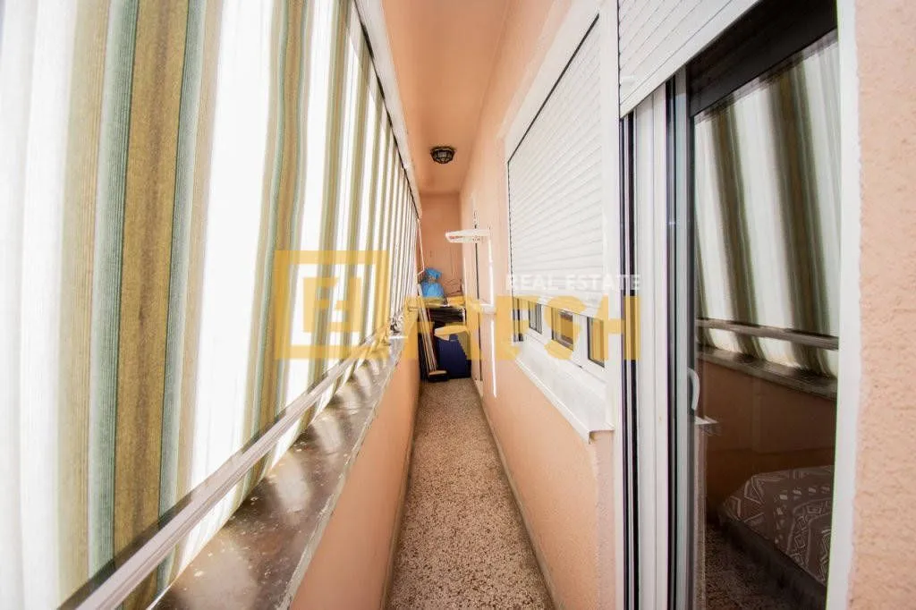 Prodaja, trosoban stan, 100m², Centar, Podgorica