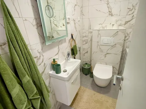 Rent, studio apartment, 25m², Bečići, Budva - image 18