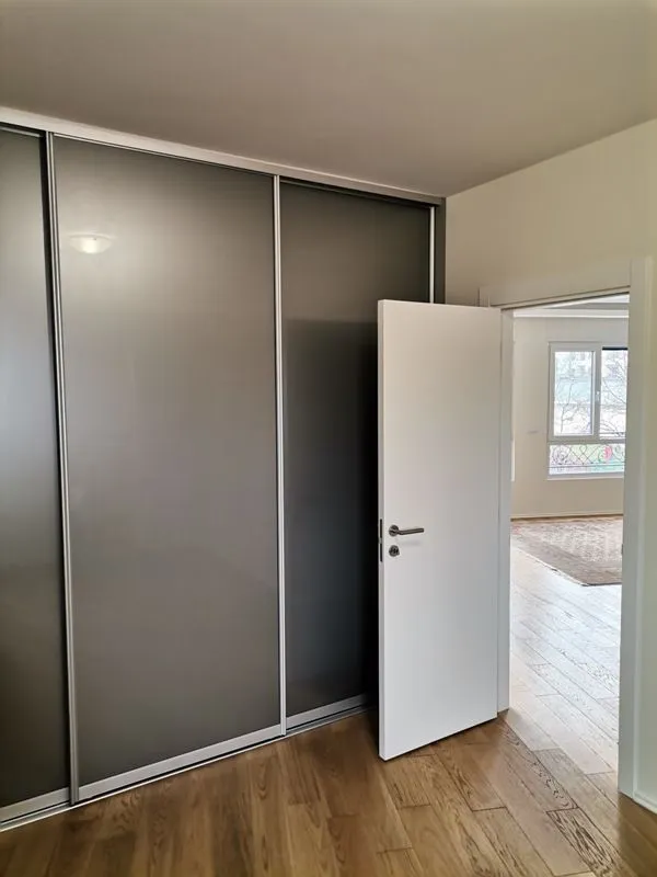 Rent, three bedroom apartment, 75m², Savski Venac, Beograd