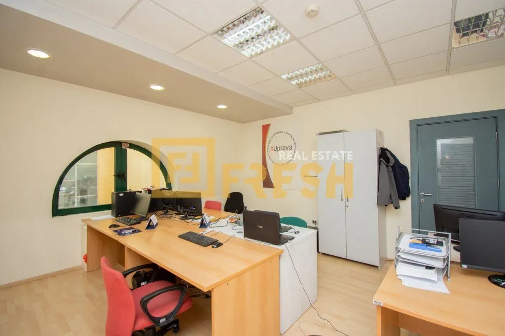 Sale, office space, 533m², Centar, Podgorica