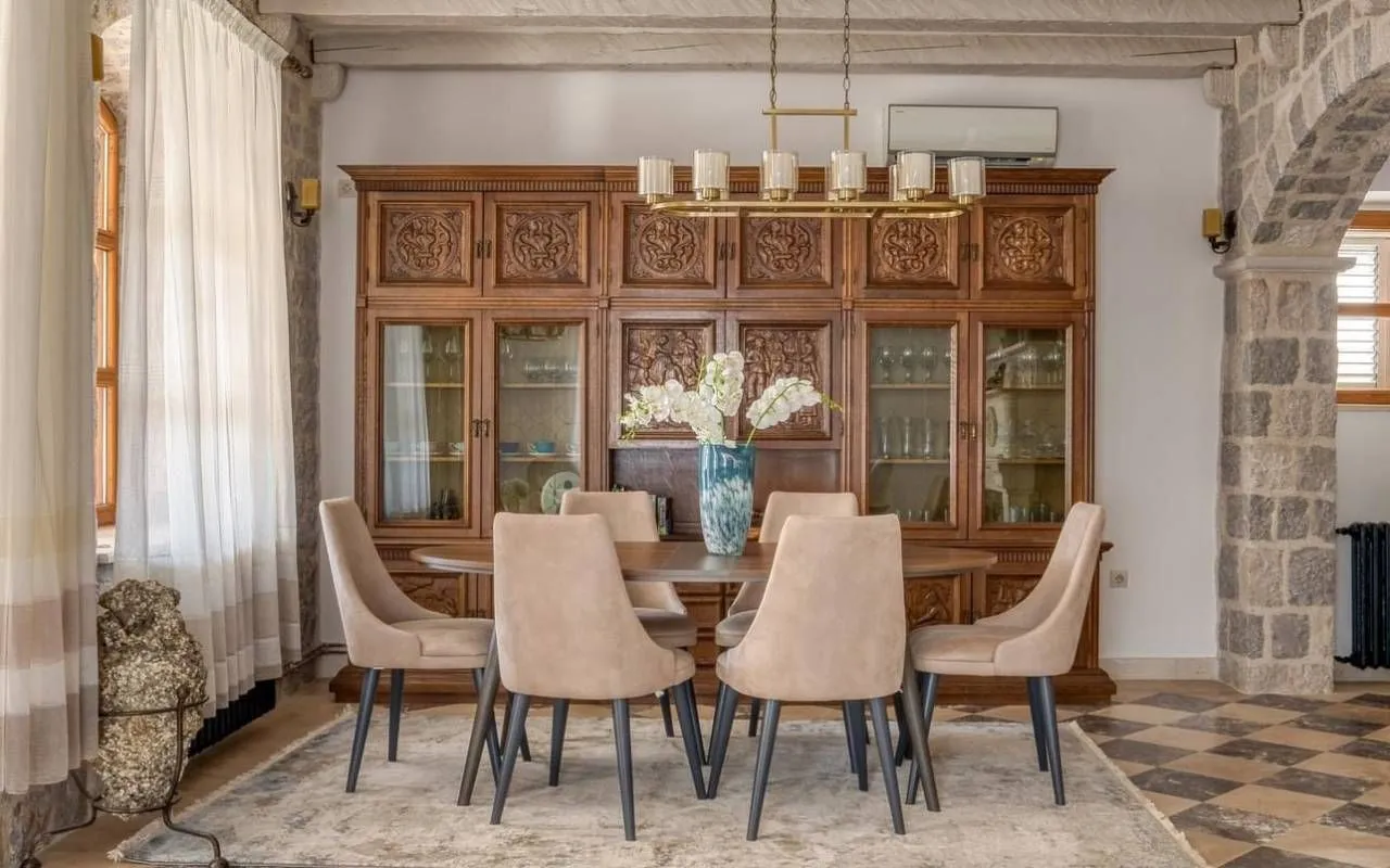 Sale, house, 500m², Reževići, Budva