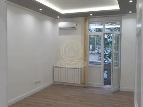 Poslovni prostor in Vračar Hram