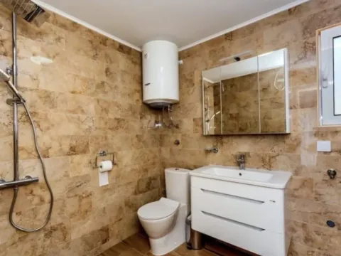 Izdavanje, stan, 65m², Sutomore, Bar - image 7