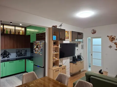 Rent, two bedroom apartment, 60m², Kalimanj, Tivat - image 13