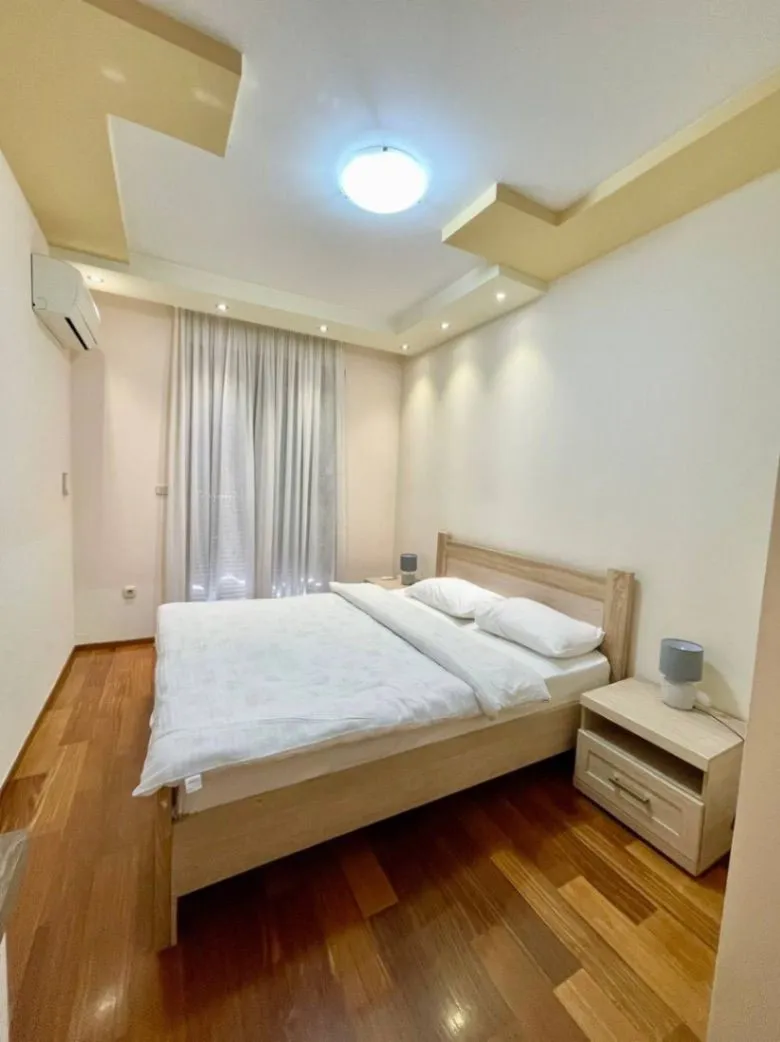 Prodaja, dvosoban stan, 79m², Centar, Podgorica
