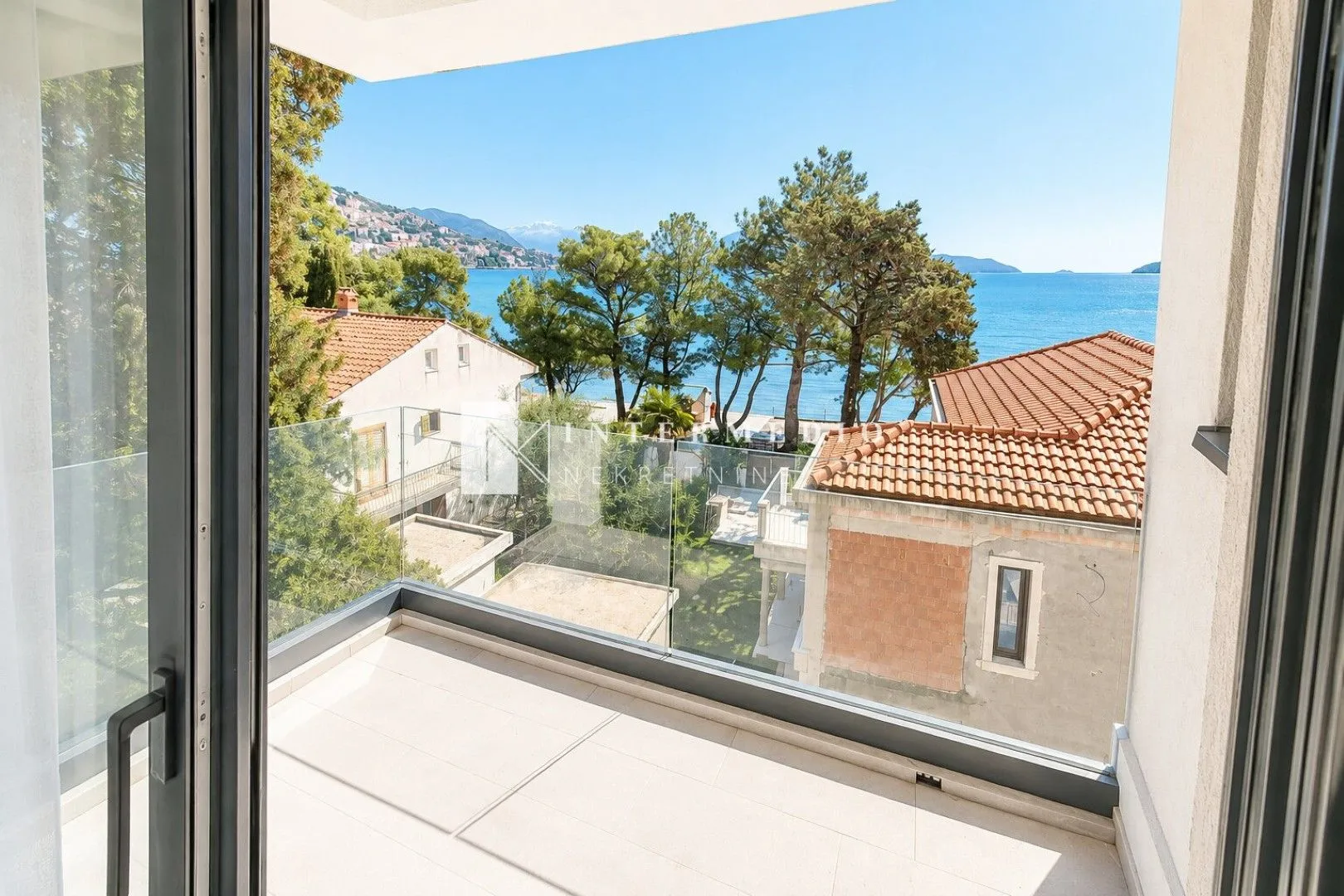 Prodaja, jednosoban stan, 42m², Igalo, Herceg Novi