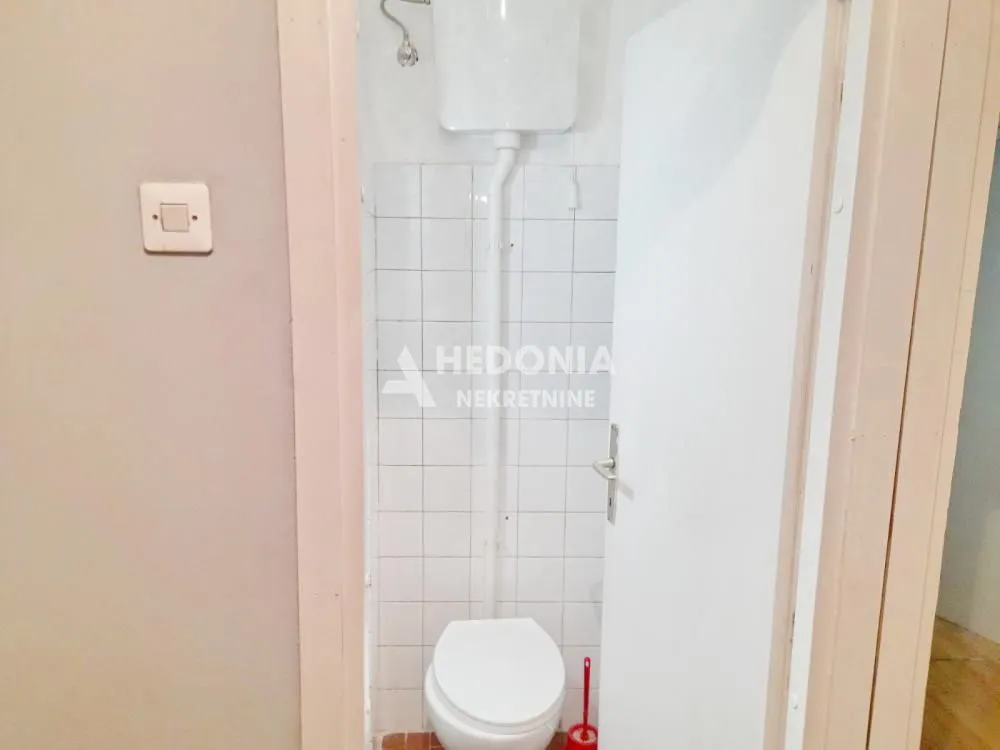 Prodaja, trosoban stan, 78m², Zemun Sve Podlokacije, Beograd