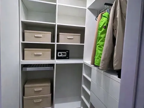 Rent, one bedroom apartment, 50m², Tivat, Crna Gora - image 5