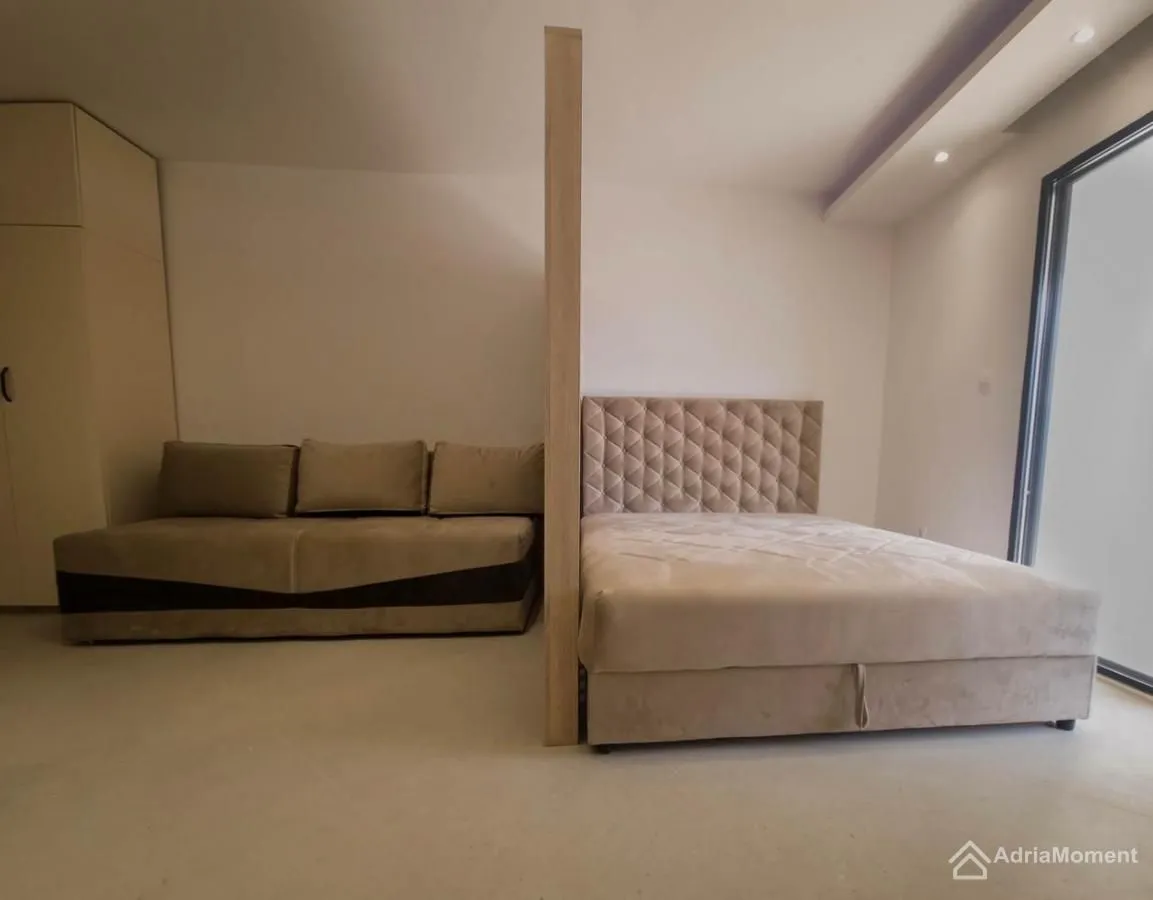 Prodaja, garsonjera, 46m², Dobrota, Kotor