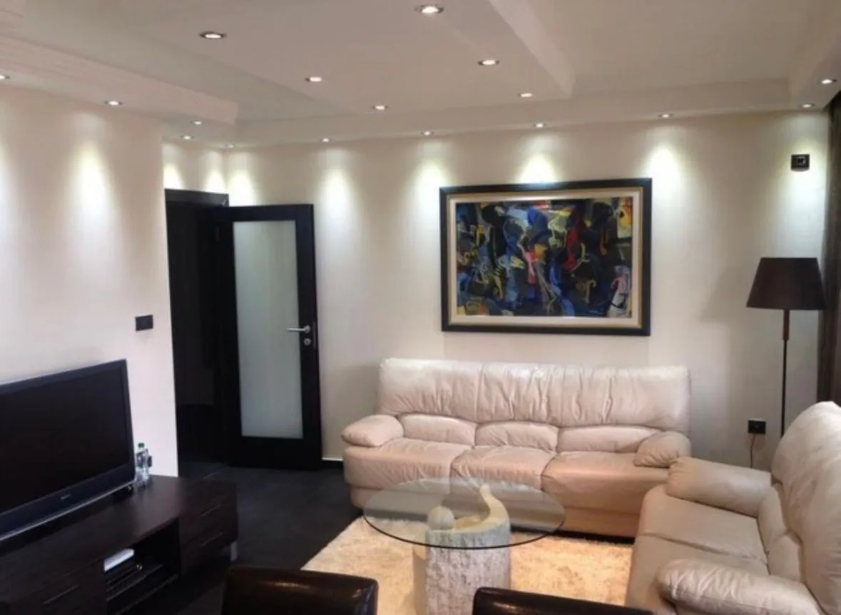 Izdavanje, jednosoban stan, 52m², Centar, Podgorica