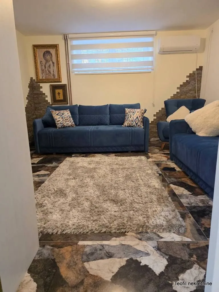 Prodaja, kuća, 150m², Zemun Save Kovačevića, Zemun Sve Podlokacije