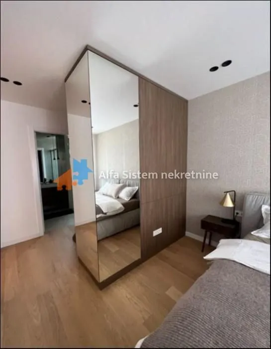 Rent, four bedroom apartment, 112m², Stari Grad, Beograd