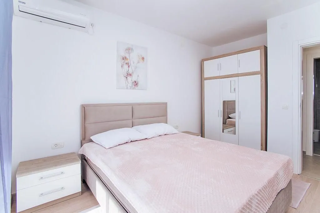 Prodaja, jednosoban stan, 57m², Pod Kuk, Tivat