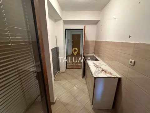 Sale, apartment, 95m², Makedonsko naselje, Bar - image 2