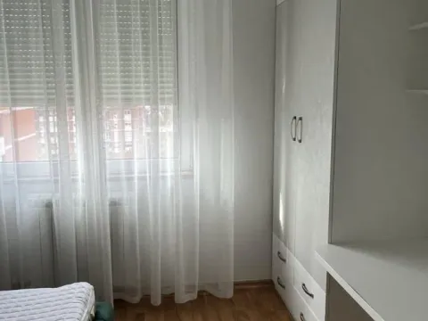 Izdavanje, jednosoban stan, 43m², Bulevar Oslobodjenja, Novi Sad Sve Podlokacije - image 6