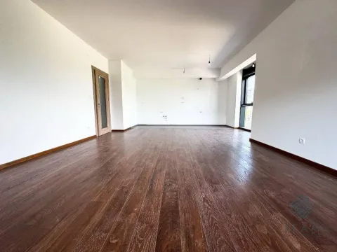 Izdavanje, dvosoban stan, 85m², Master Kvart, Podgorica - image 11