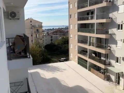 Izdavanje, jednosoban stan, 46m², Budva, Crna Gora - image 3