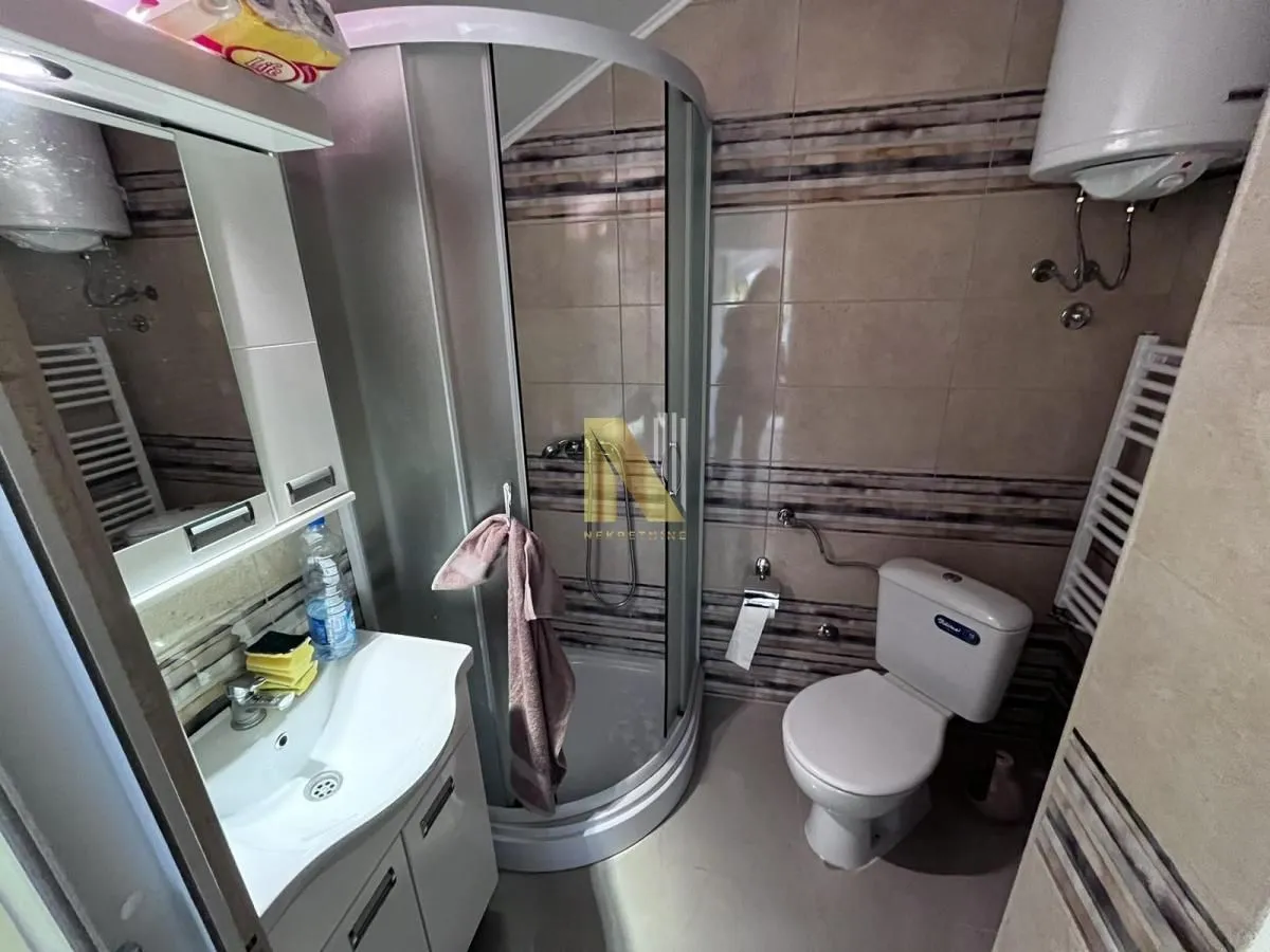 Rent, office space, 200m², Kać, Novi Sad Sve Podlokacije