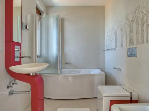 Sale, three bedroom apartment, 199m², Bečići, Budva - image 16