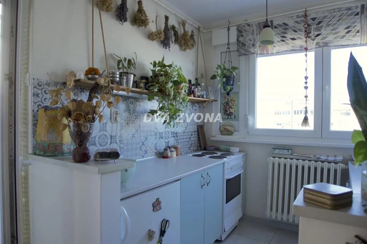 Prodaja, dvosoban stan, 55m², Bulevar Oslobodjenja, Novi Sad Sve Podlokacije