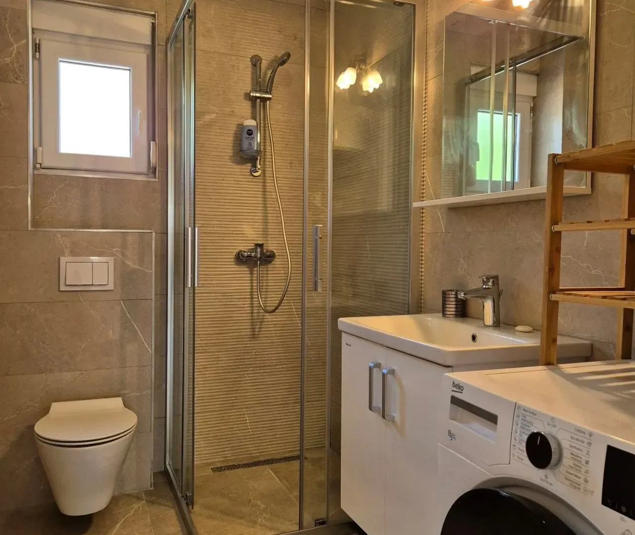 Prodaja, dvosoban stan, 75m², Mažina, Tivat