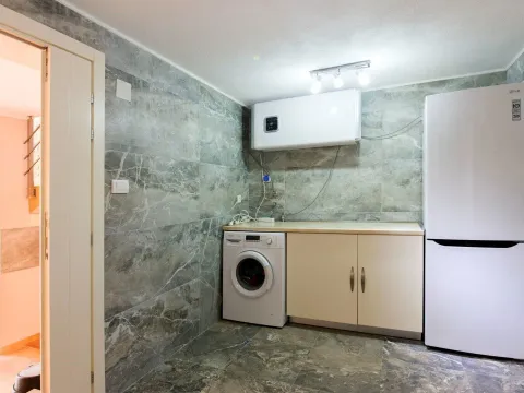 Sale, house, 190m², Kotor, Crna Gora - image 15