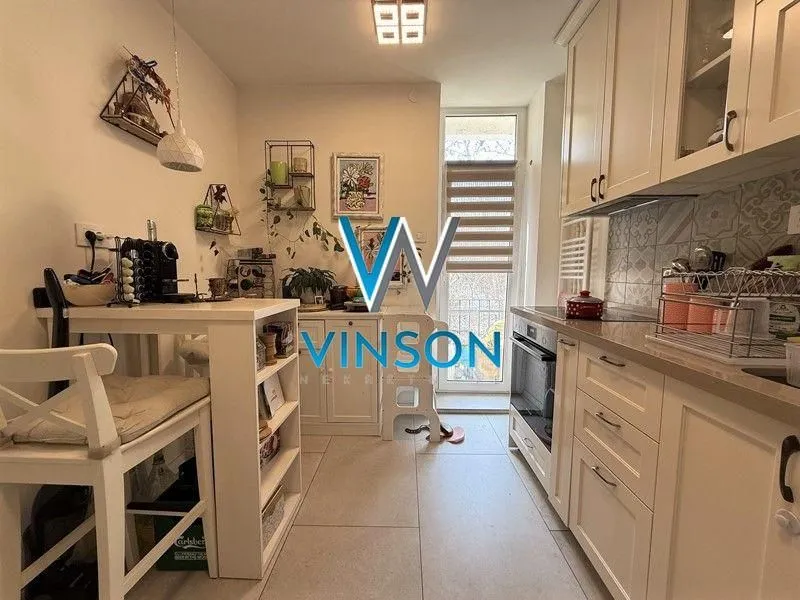 Prodaja, trosoban stan, 74m², Centar, Novi Sad