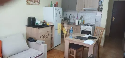 Izdavanje, garsonjera, 29m², Podbara, Novi Sad Sve Podlokacije - image 3