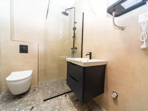 Rent, office space, 81m², Vezirov Most, Podgorica - image 7