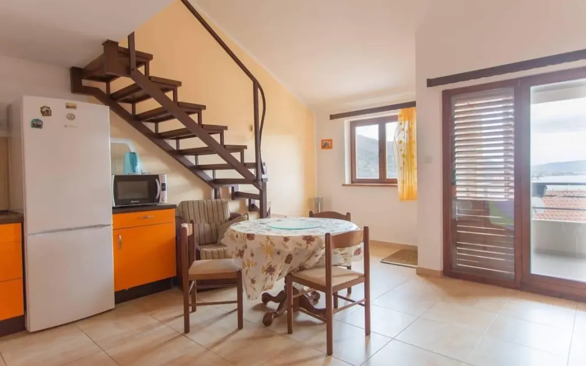 Sale, two bedroom apartment, 72m², Kamenari, Herceg Novi