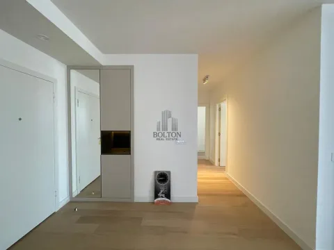 Izdavanje, trosoban stan, 89m², Savski Venac, Beograd - image 8