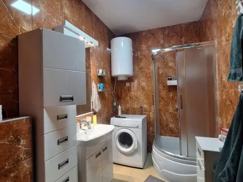 Izdavanje, trosoban stan, 78m², Crveni Krst, Beograd - image 16